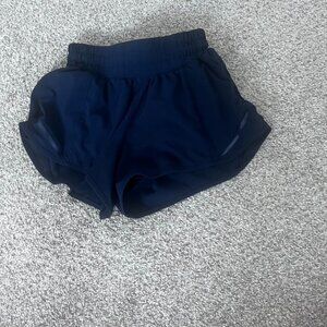 Lululemon Size 0, 2.5 Inch Navy Hottie Hot Shorts
